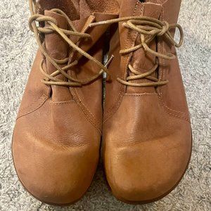 Leather shoes/booties